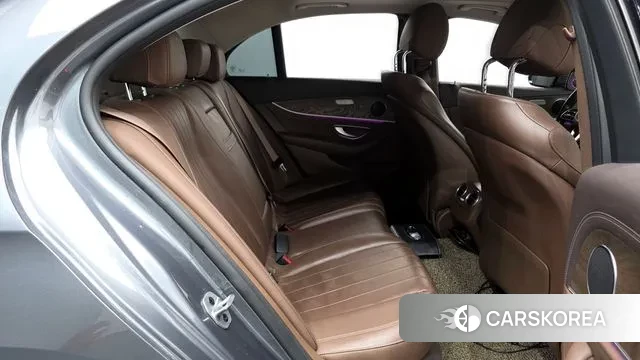 Mercedes-Benz E-Class W213 2019 Серый из Кореи, фото 3