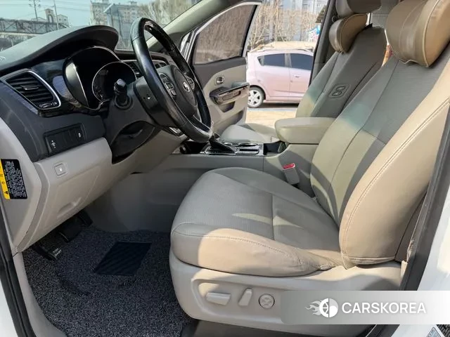 Kia The New Carnival 2019 Белый из Кореи, фото 3