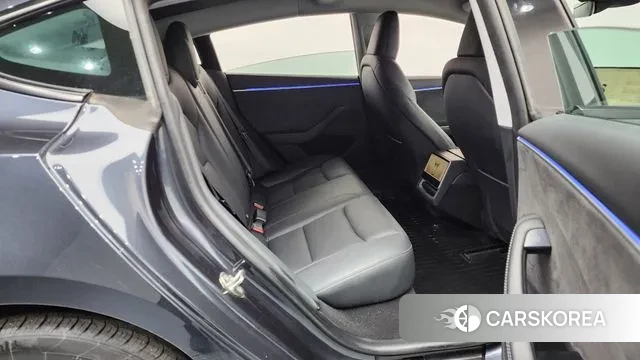 Tesla Model 3 2024 Серый из Кореи, фото 3