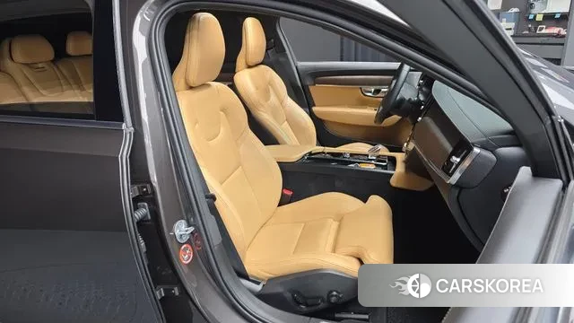 Volvo S90 2023 Серый из Кореи, фото 3