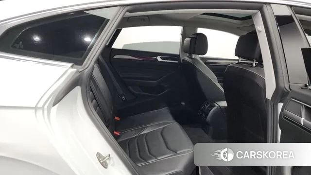 Volkswagen Arteon 2022 Белый из Кореи, фото 3