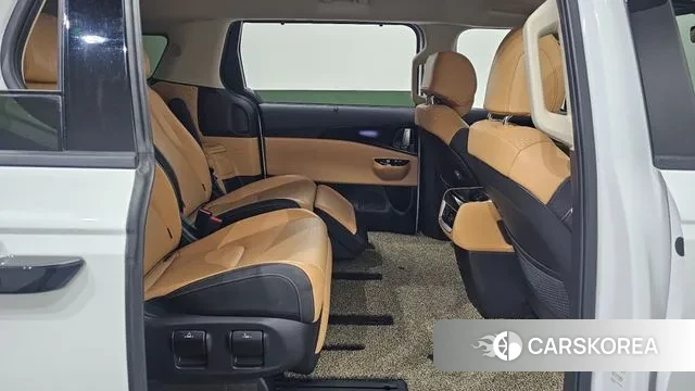 Kia Carnival 4th generation 2023 Белый из Кореи, фото 3