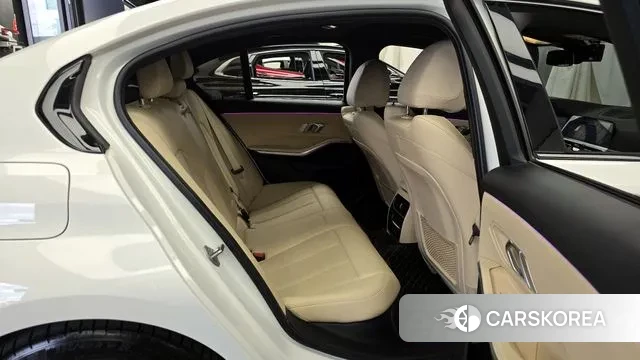 BMW 3 Series (G20) 2022 Белый из Кореи, фото 3