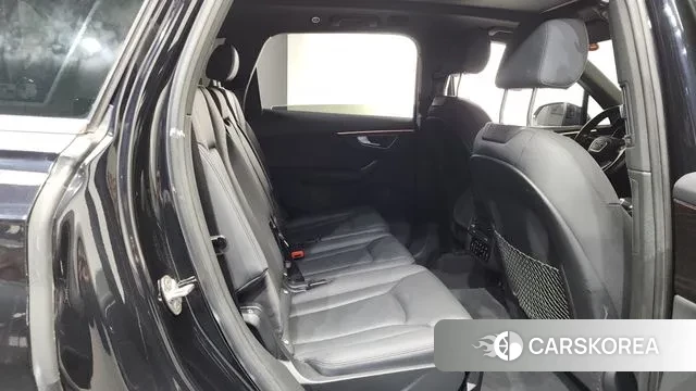 Audi Q7 (4M) 2021 Черный из Кореи, фото 3