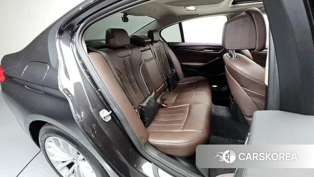 BMW 5 Series (G30) 2018 Серый из Кореи, фото 3