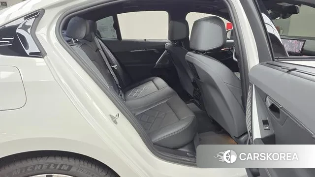 BMW 5 Series (G60) id 3080117 из Кореи 3