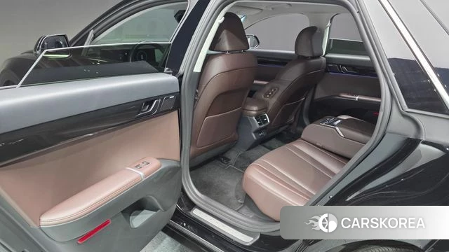 Hyundai Grandeur Hybrid (GN7) 2023 Черный из Кореи, фото 3