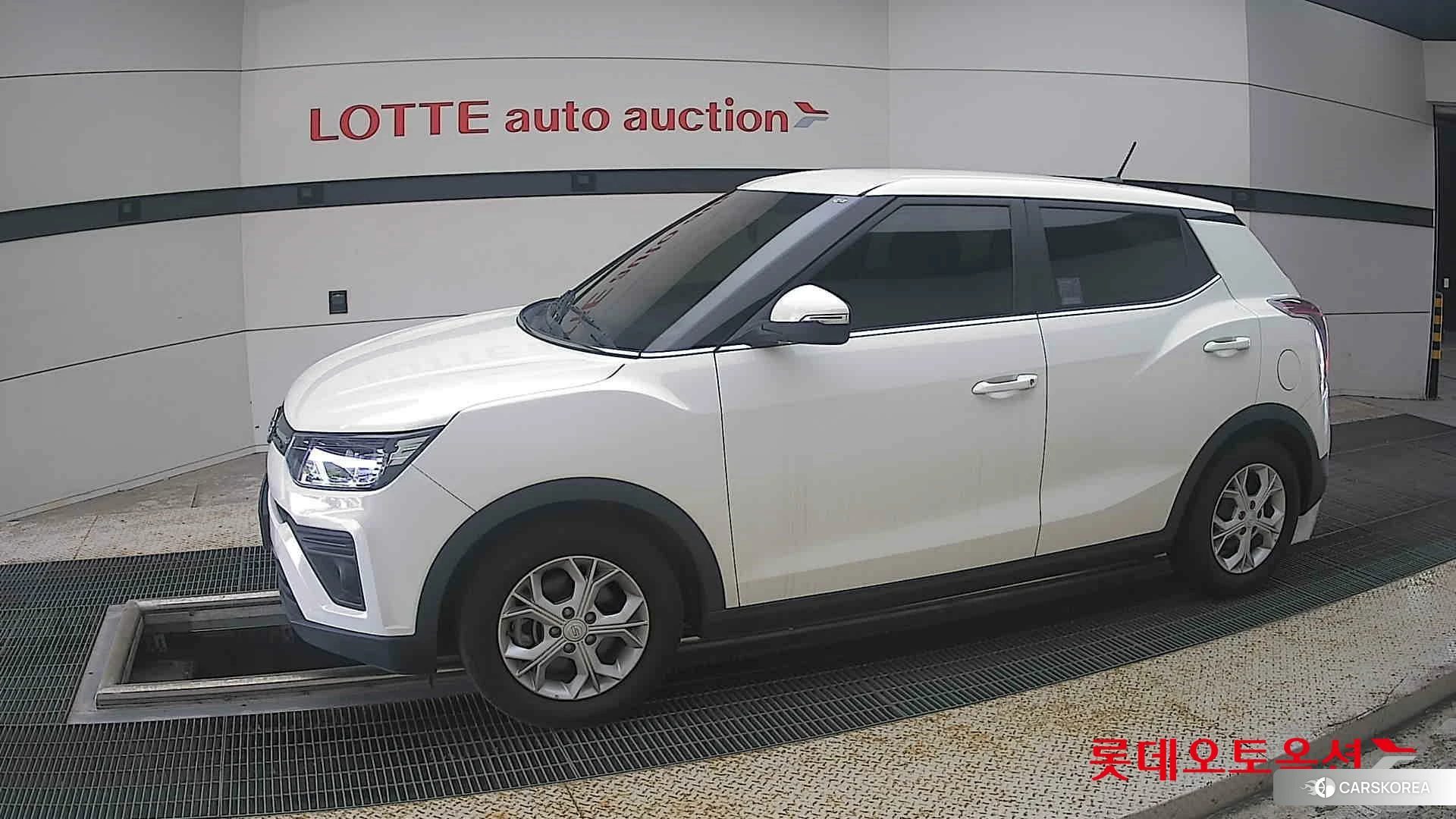 SsangYong Tivoli 2022 Grand White из Кореи, фото 3