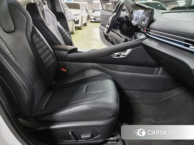 Hyundai Avante (CN7) 2022 Белый из Кореи, фото 3