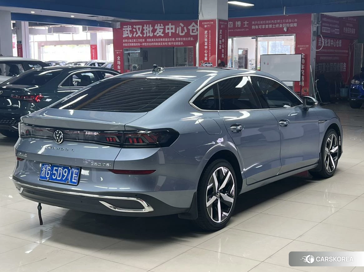 Volkswagen Lingdu 2022 Синий из Китая, фото 3