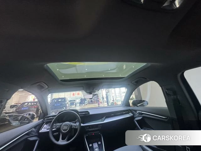 Audi A3 2023 Зеленый из Китая, фото 3