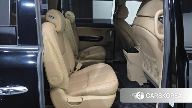 Kia The New Carnival 2018 Черный из Кореи, фото 3