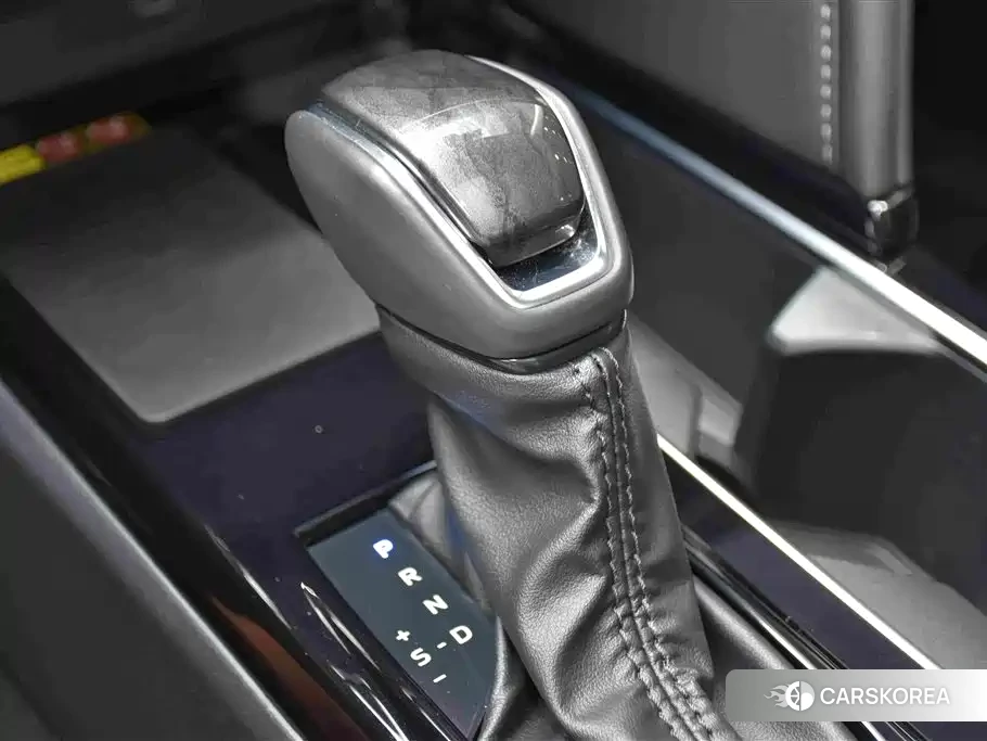 Toyota Camry 2024 Черный из Китая, фото 3
