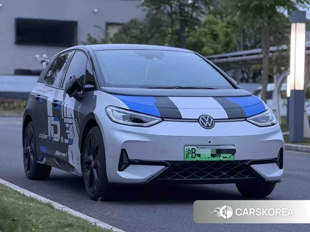 Volkswagen ID.3 2026 Серебристо-серый из Китая, фото 3