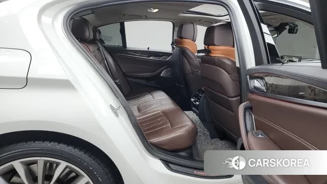 BMW 5 Series (G30) 2018 Белый из Кореи, фото 3