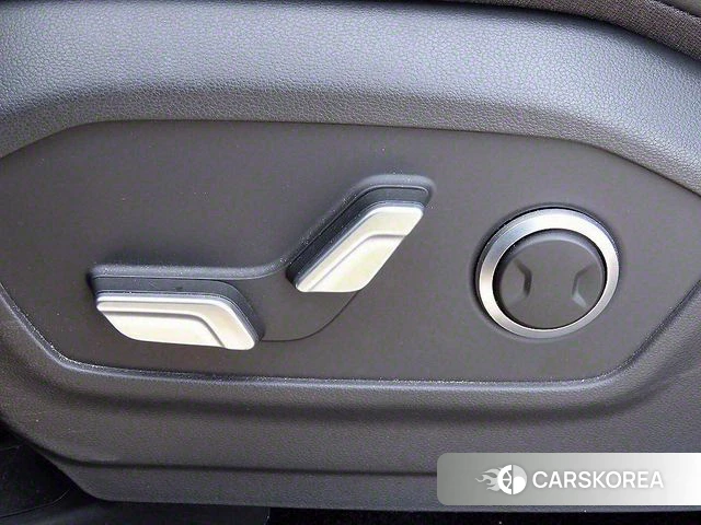 Hyundai Santa Fe (MX5) 2023 Серый из Кореи, фото 3