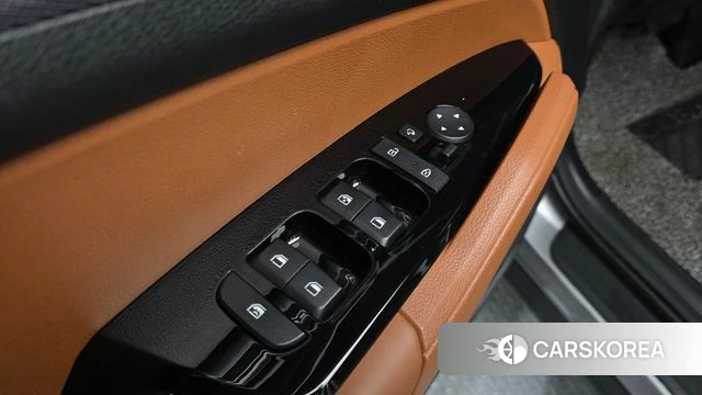 Kia Sportage 5th Generation 2023 Серебряный из Кореи, фото 3