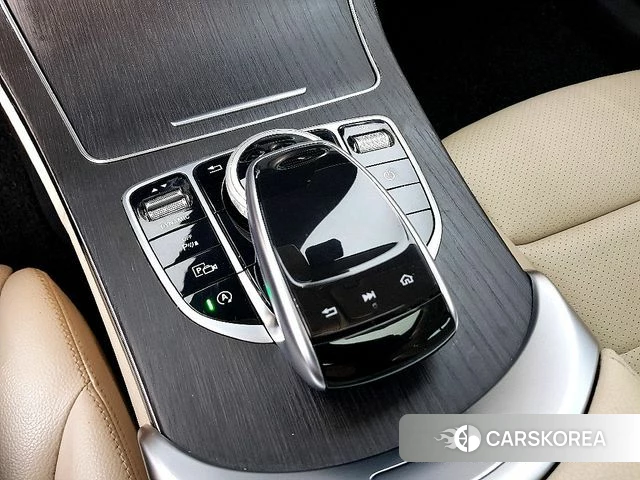 Mercedes-Benz C-Class W205 2019 Серый из Кореи, фото 3