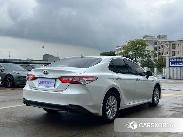 Toyota Camry 2024 Белый из Китая, фото 3