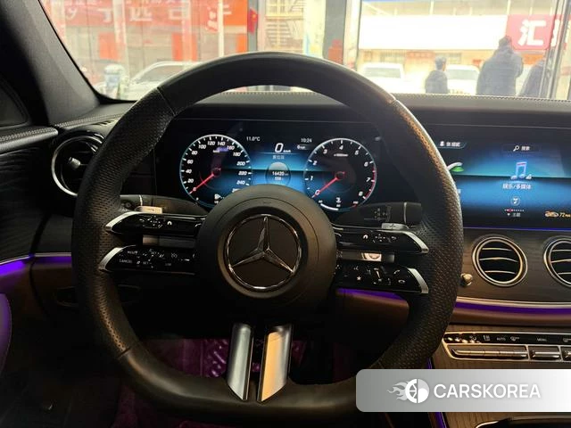 Mercedes-Benz E-class 2023 Черный из Китая, фото 3