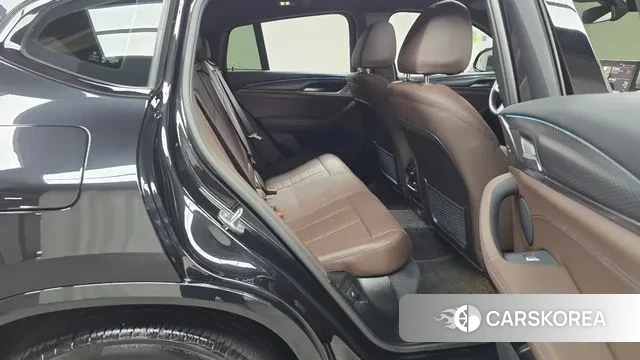 BMW X4 (G02) 2023 Черный из Кореи, фото 3