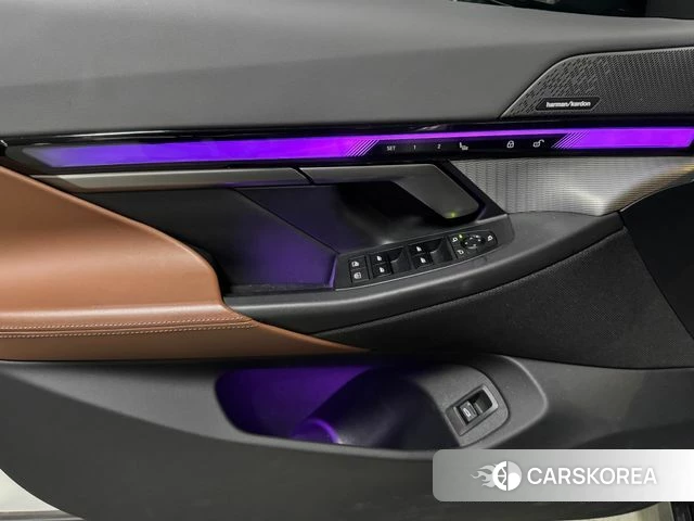 BMW 5 Series (G60) 2025 Белый из Кореи, фото 3