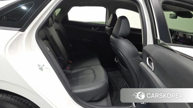 Kia K5 3rd generation 2021 Белый из Кореи, фото 3