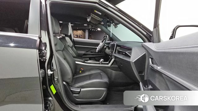Ssangyong Torres 2022 Черный из Кореи, фото 3