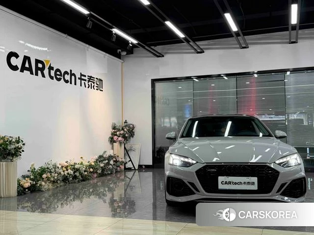 Audi A5 2021 Серебристо-серый из Китая, фото 3