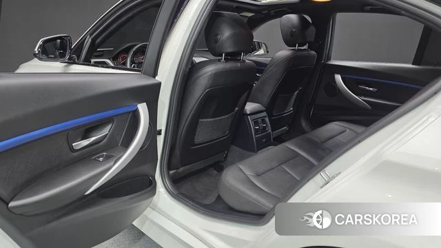 BMW 3 Series (F30) 2018 Белый из Кореи, фото 3