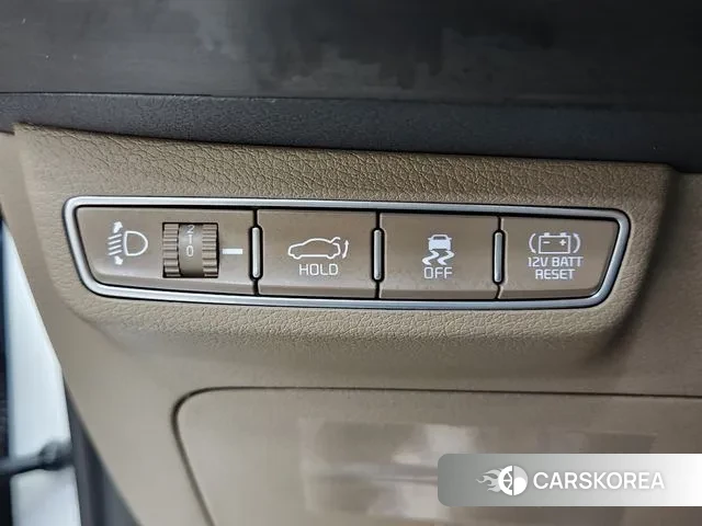 Kia K8 Hybrid 2023 Белый из Кореи, фото 3