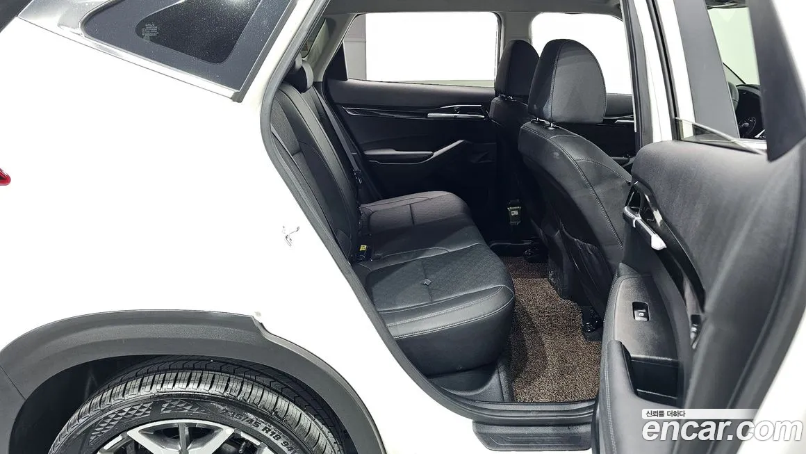 Kia Seltos 2022 Белый из Кореи, фото 3