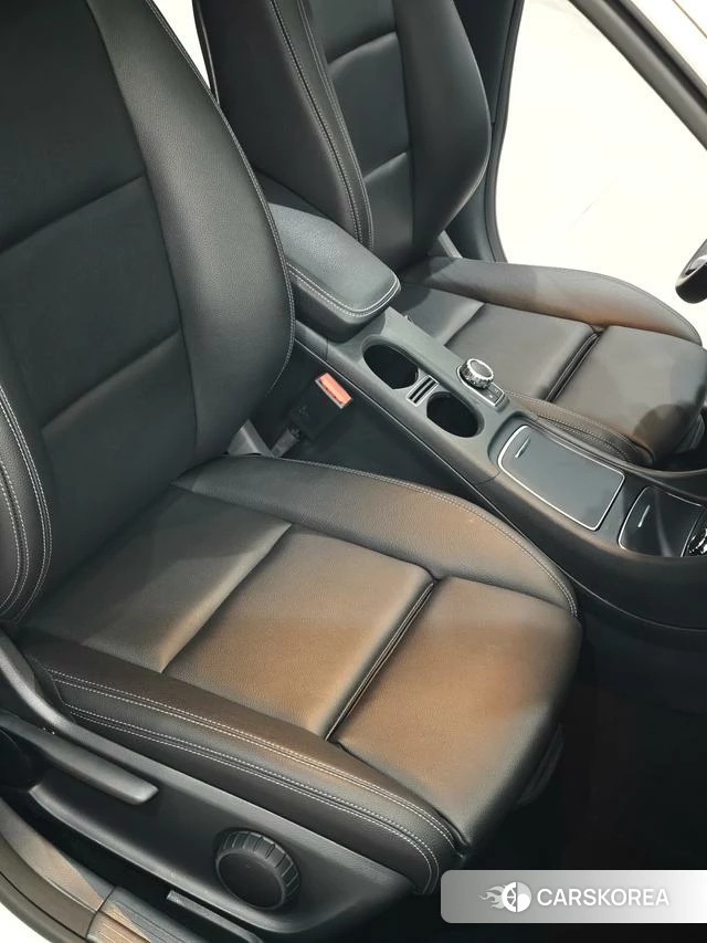 Mercedes-Benz CLA (import) 2018 Белый из Китая, фото 3
