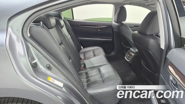 Lexus New ES300h 2018 Серый из Кореи, фото 3