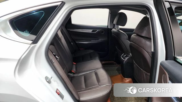 Hyundai Grandeur IG 2018 Белый из Кореи, фото 3