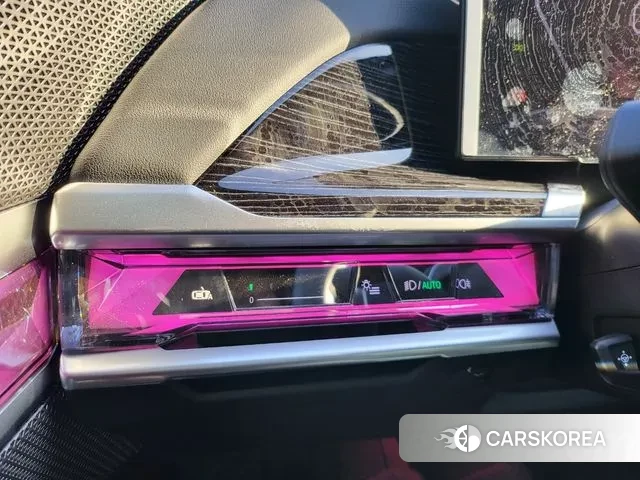 BMW 7 Series (G70) 2025 Черный из Кореи, фото 3