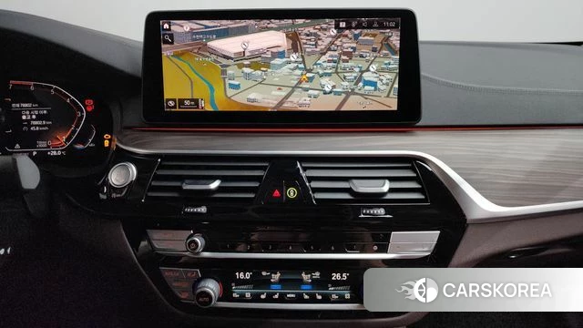 BMW 5 Series (G30) 2022 Черный из Кореи, фото 3
