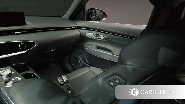 Genesis GV70 2021 Темно-зеленый из Кореи, фото 3