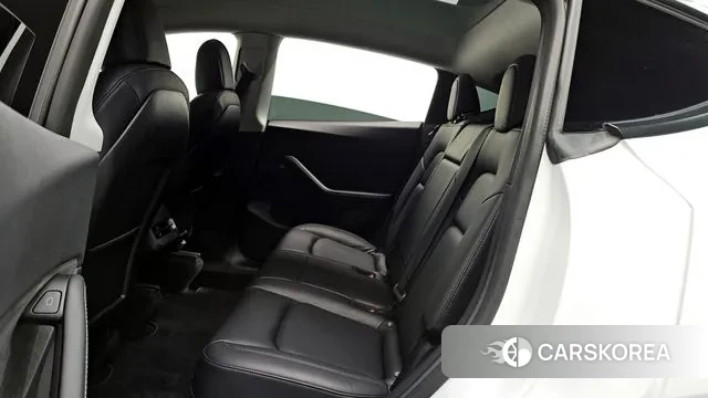 Tesla Model Y 2021 Белый из Кореи, фото 3