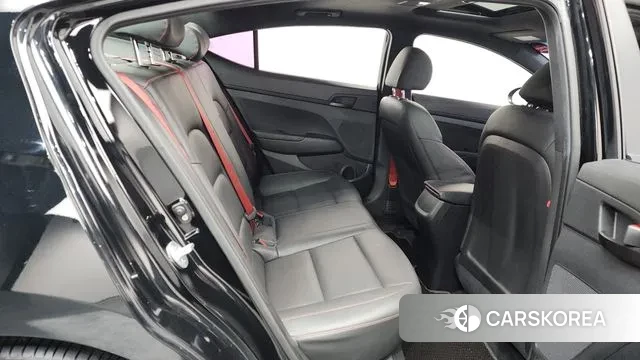 Hyundai Avante AD 2018 Черный из Кореи, фото 3