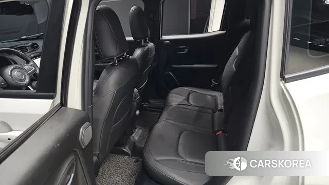 Jeep Renegade 2018 Белый из Кореи, фото 3