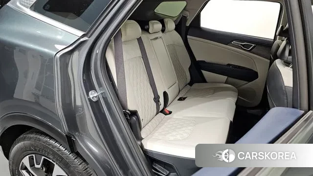 Kia Sportage 5th Generation Hybrid 2023 Серый из Кореи, фото 3