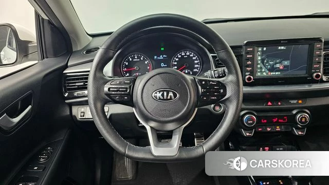 Kia Stonic 2020 Белый из Кореи, фото 3