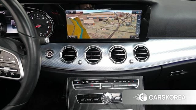 Mercedes-Benz E-Class W213 2020 Белый из Кореи, фото 3
