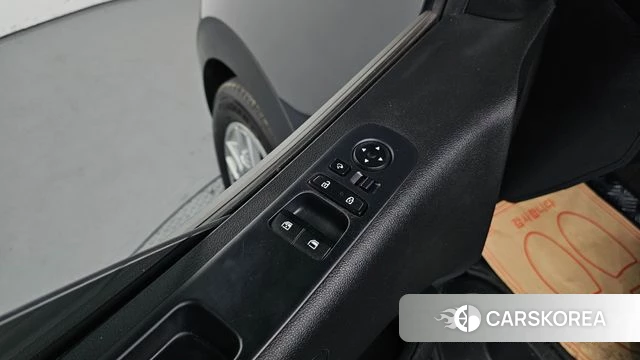 Hyundai Staria 2023 Серый из Кореи, фото 3