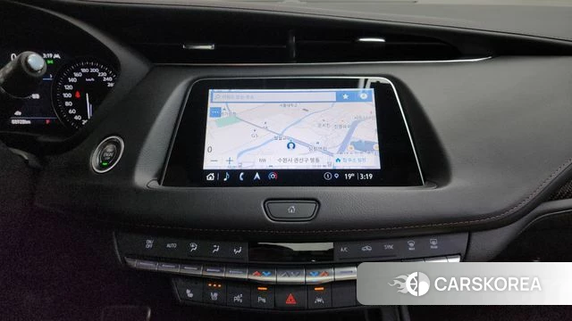 Cadillac XT4 2022 Белый из Кореи, фото 3