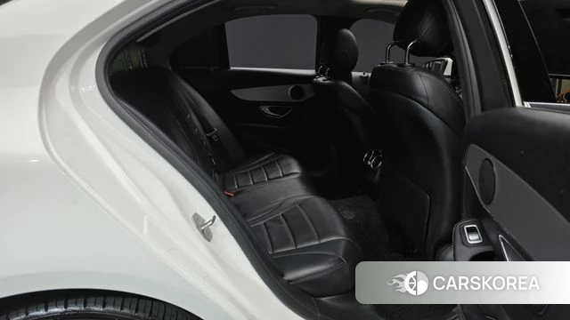 Mercedes-Benz C-Class W205 2018 Белый из Кореи, фото 3