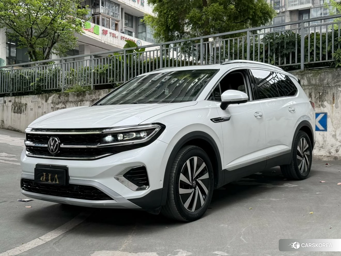Volkswagen Lanjing 2021 Белый из Китая, фото 3