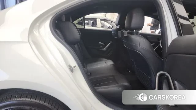 Mercedes-Benz A-Class W177 2021 Белый из Кореи, фото 3