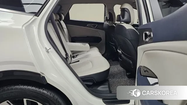 Kia Sportage 5th Generation 2021 Белый из Кореи, фото 3